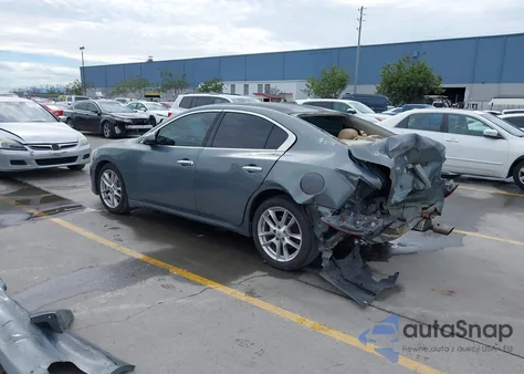 2010 Nissan Maxima 3.5 S z USA, uszkodzony, nr VIN 1N4AA5AP8AC827230